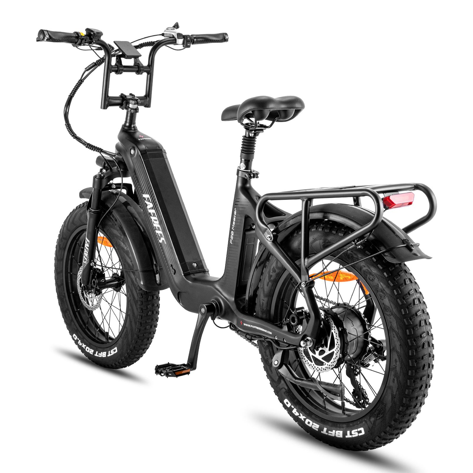 Schwarzes E-Bike mit breiten Reifen, Gepäckträger und FAFREES-Logo. Rückansicht.