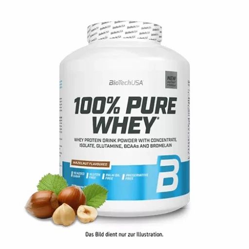 Weißer Protein-Pulver-Behälter mit blauem Deckel. Aufschrift: BiotechUSA 100% Pure Whey, Hazelnut Flavour. Glutenfrei. Abgebildet: Haselnüsse.