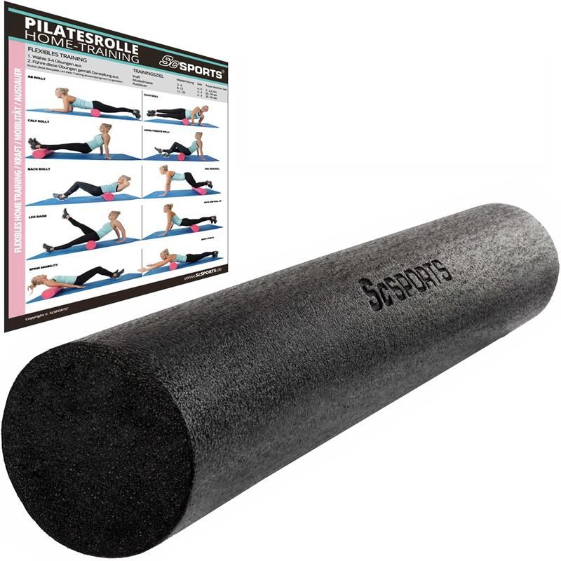 Schwarze Pilatesrolle mit ScSPORTS-Logo. Daneben ein Poster mit Übungsanleitungen. Zylindrische Form.