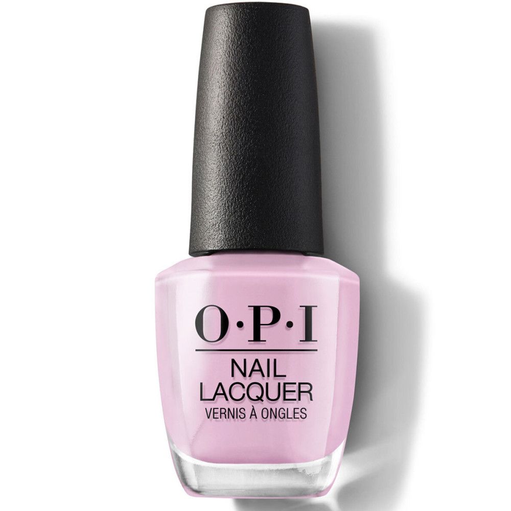 Nagellackflasche mit schwarzem Deckel. Aufschrift: O.P.I. Nail Lacquer.