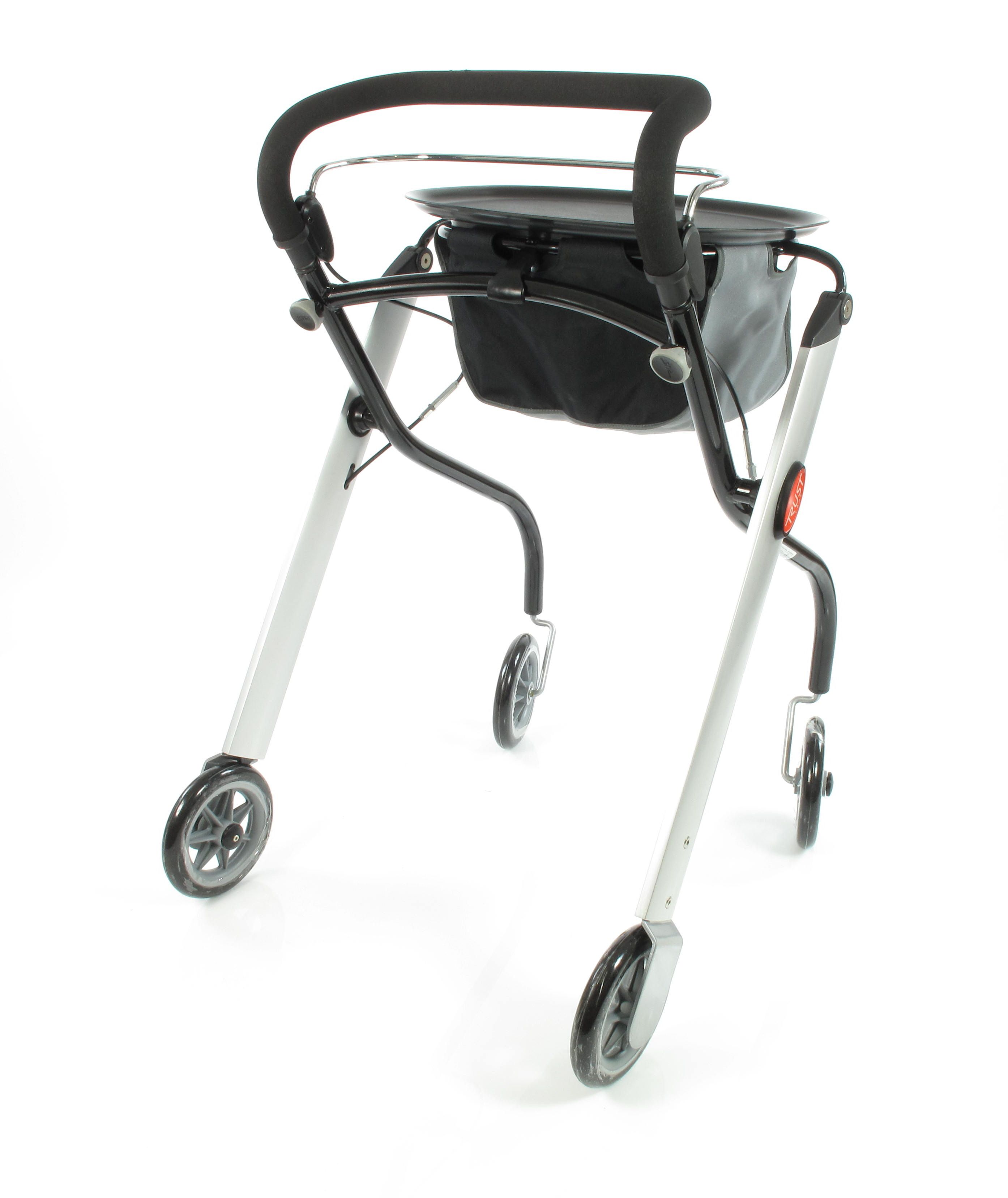 Rollator silber-schwarz mit Tablett, Korb und vier Rädern. Marke Trust Care.