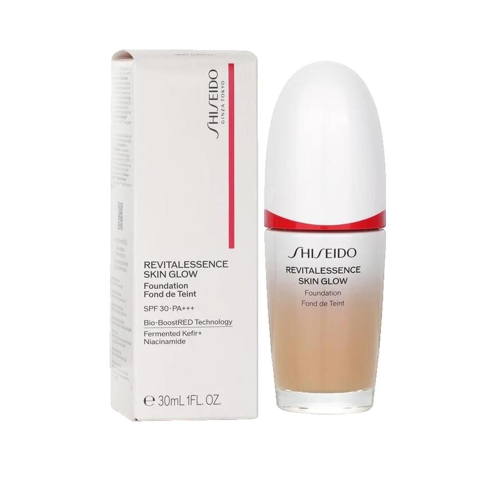 Shiseido Revitalessence Skin Glow Foundation mit SPF 30 und Verpackung. Flasche und Karton mit Produktinformationen.