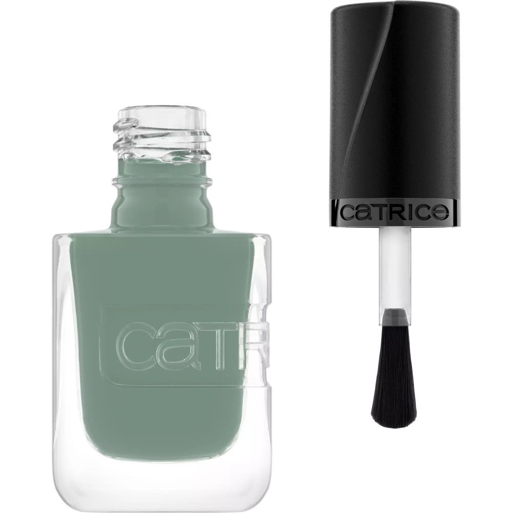 Catrice Gel-Nagellack, Flasche geöffnet. Pinsel und Deckel neben der Flasche. Farbe: Grün.