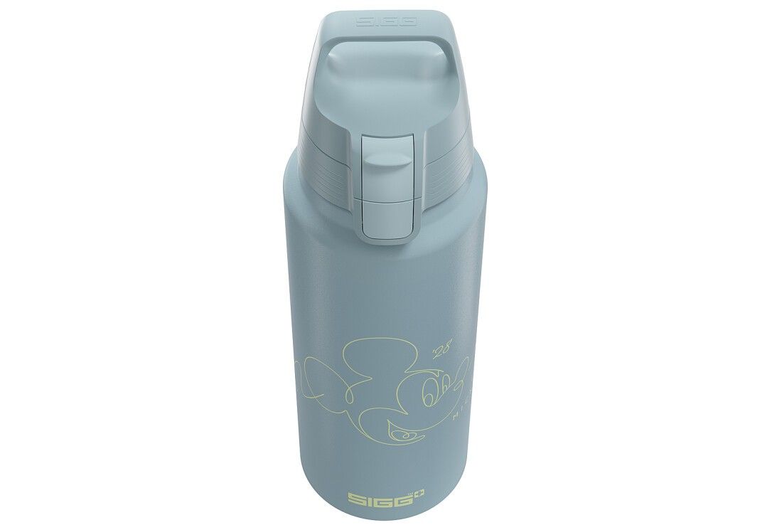 Hellblaue Trinkflasche mit Mickey Mouse-Umriss. Geschlossener Deckel mit Griff. SIGG-Logo unten.