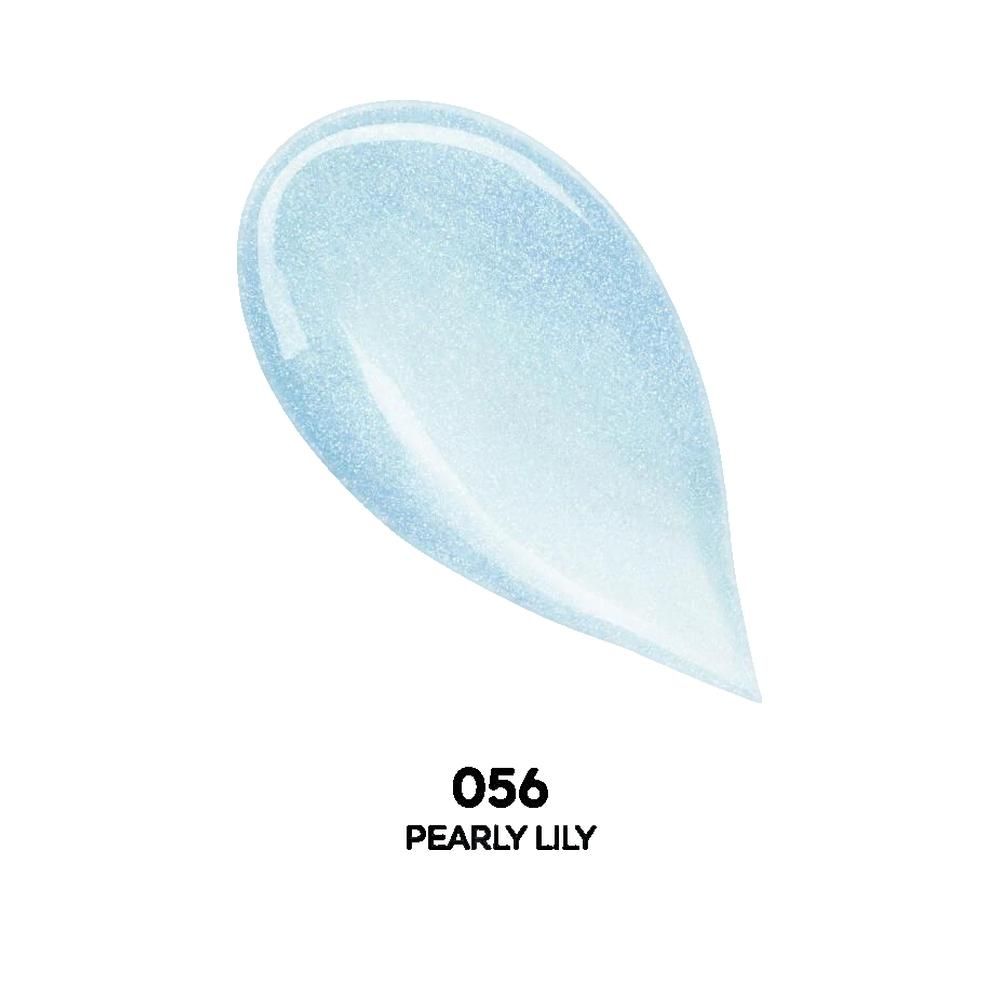 Hellblauer Lippenbalsam-Fleck. Unterhalb: "056 Pearly Lily".