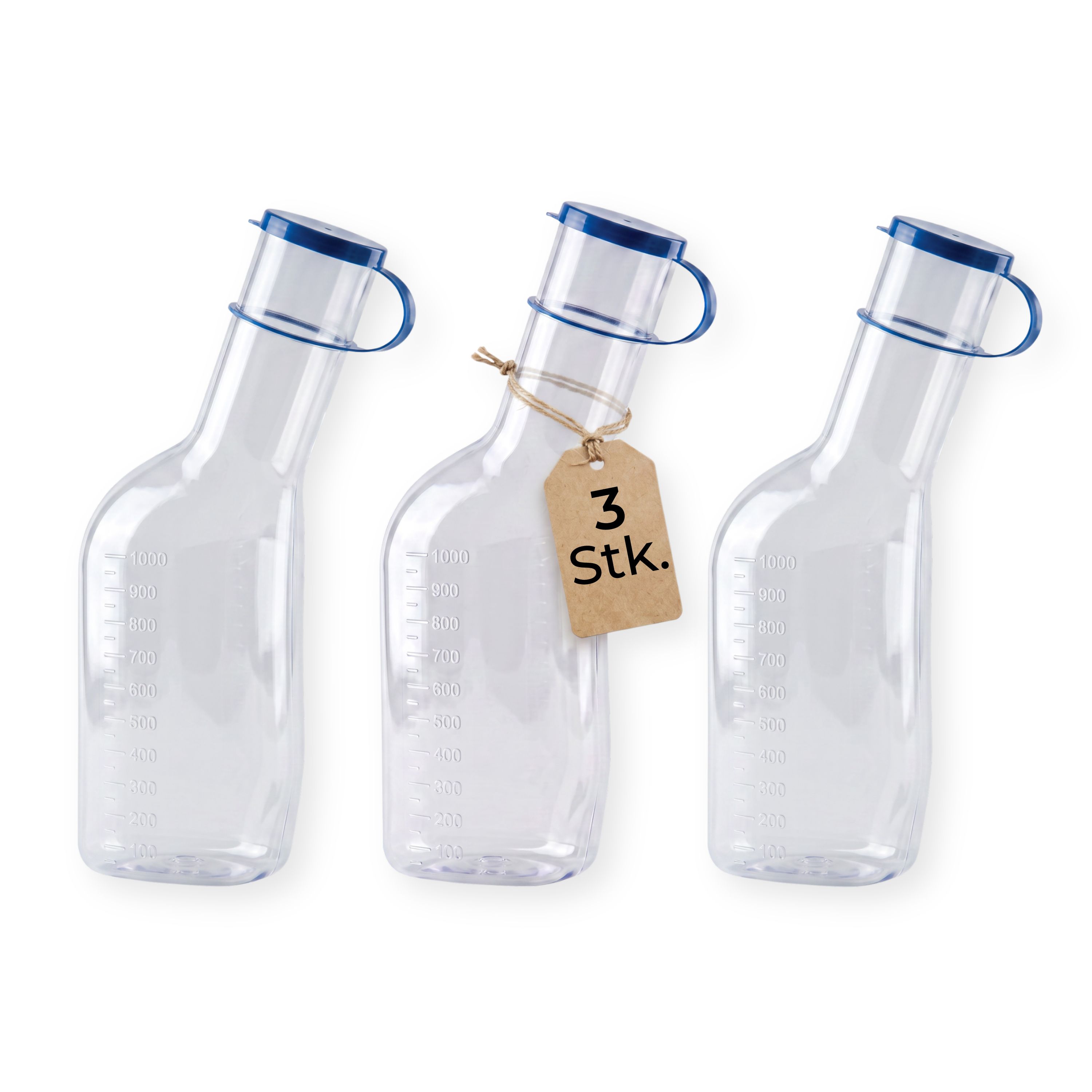 Drei transparente Männer-Urinflaschen aus Kunststoff mit blauen Deckeln und Messskala.