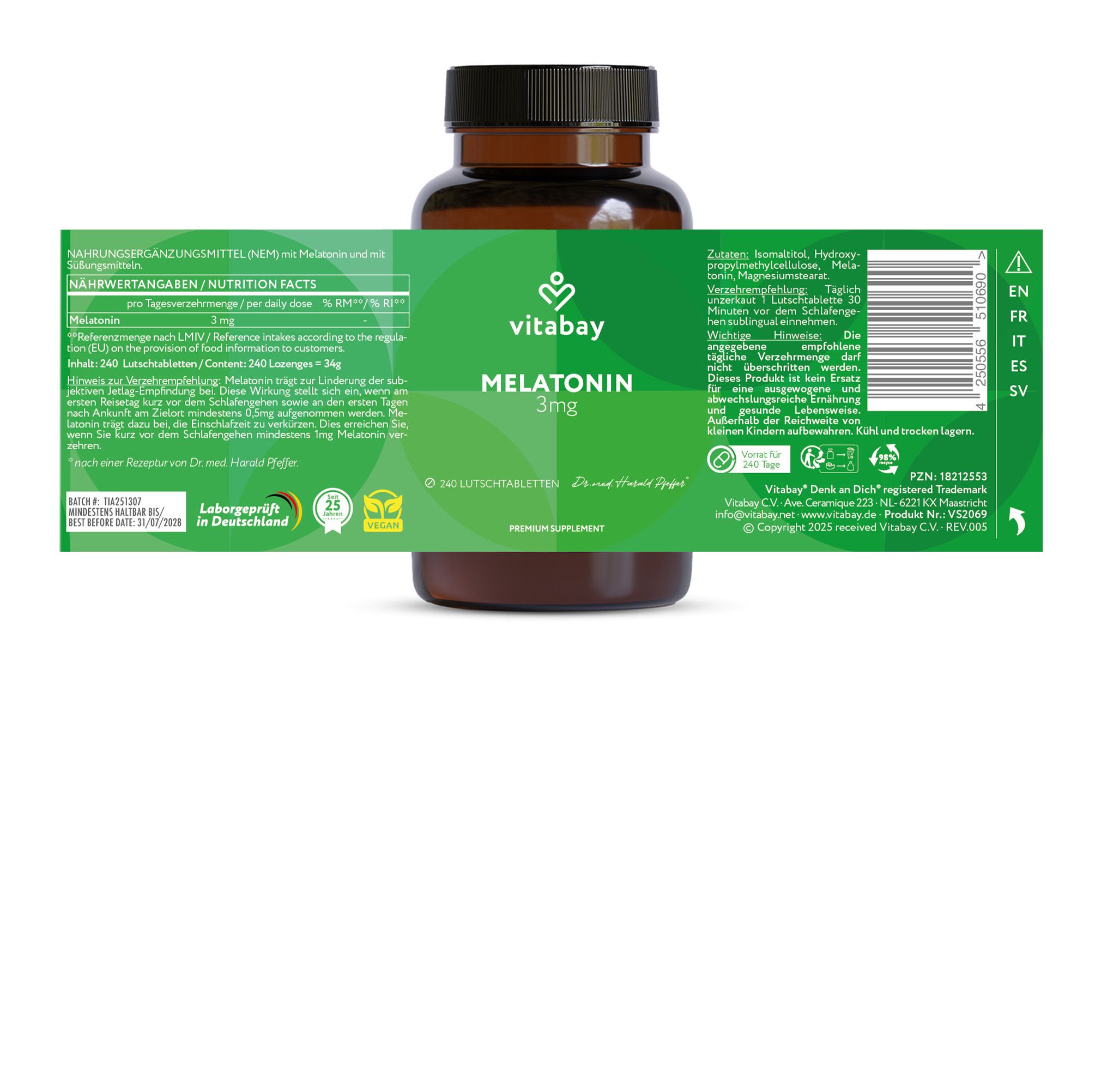 Braune Glasflasche mit grünem Etikett. Etikett mit Informationen zu Inhaltsstoffen und Nährwerten. Vitabay Melatonin 3mg. Mehrsprachige Informationen.