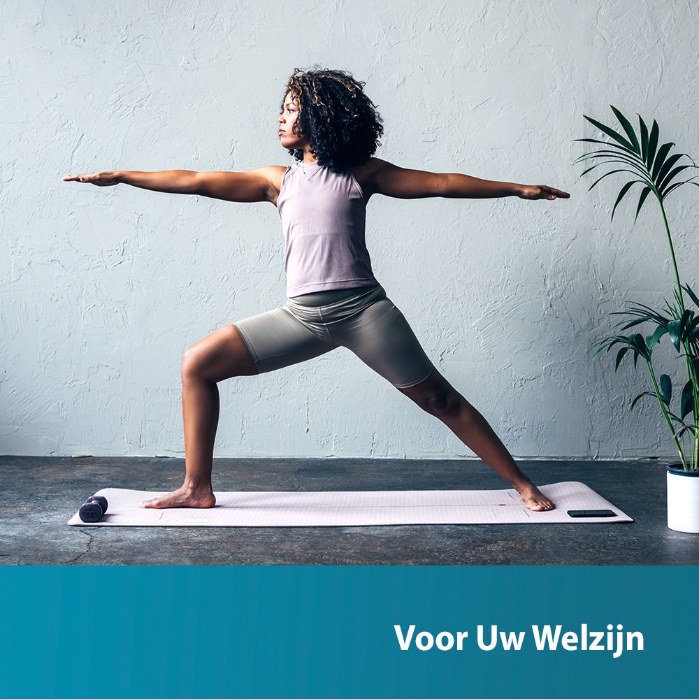 Vrouw doet yoga. Tekst: Voor uw welzijn.