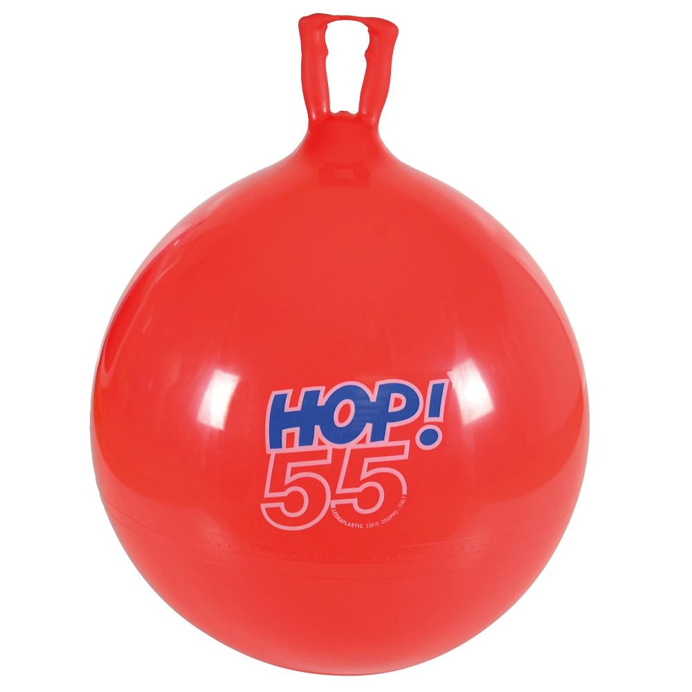 Roter Gymnic Hüpfball HOP! 55 mit Griff. Der Ball hat eine rote Farbe und blaue und weiße Schrift.