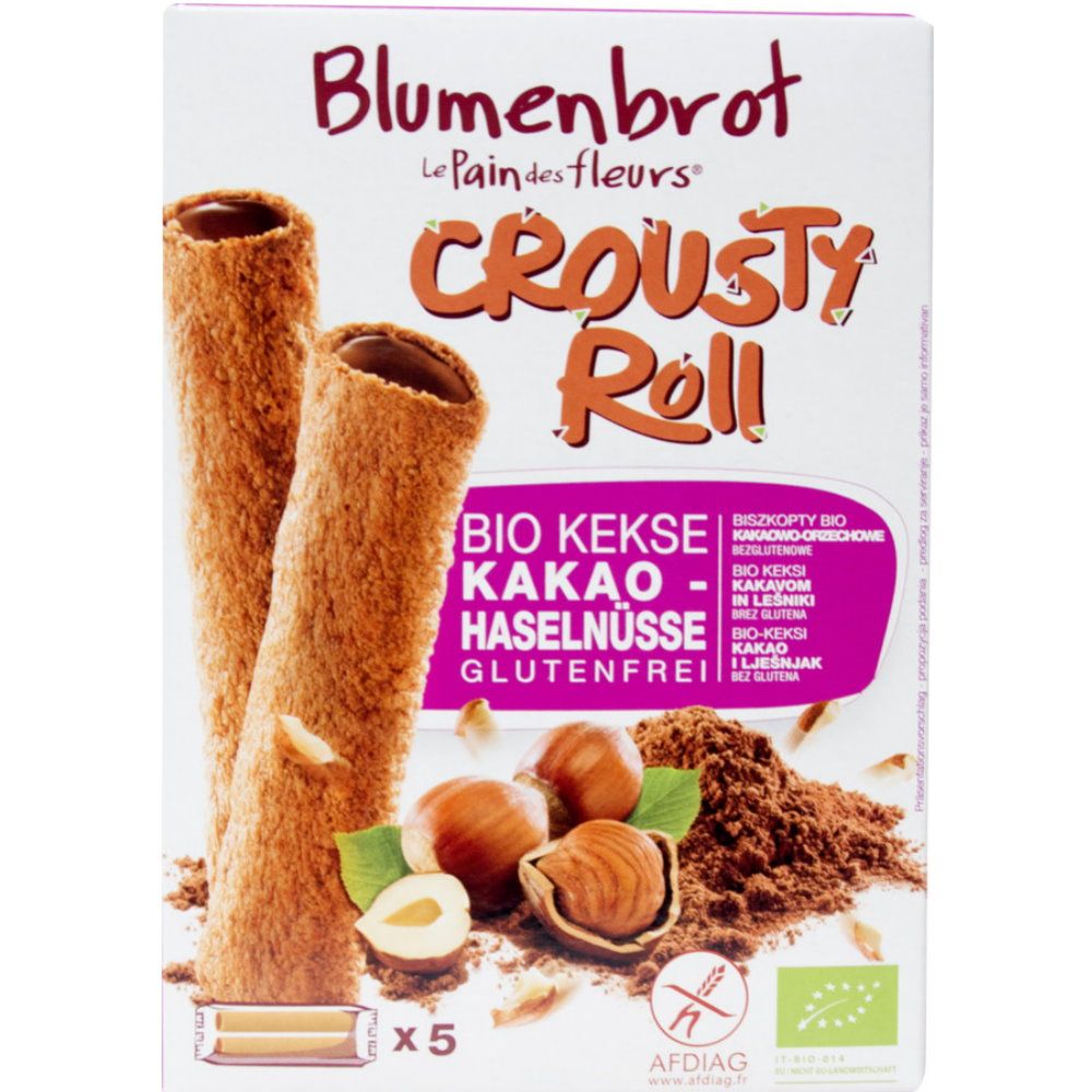Verpackung mit glutenfreien Bio-Keksen mit Kakao und Haselnuss. Zeigt Rollen, Haselnüsse und Kakaopulver.