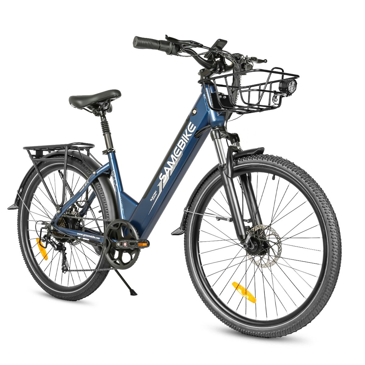 Blaues E-Bike mit Korb. Marke SAMEBIKE. Schwarze Reifen, Schutzbleche, Gepäckträger. Scheinwerfer und Rücklicht.