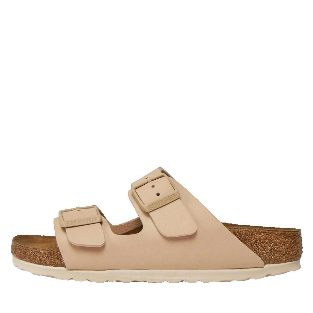Sandalo beige con due cinturini e fibbie. Plantare in sughero.