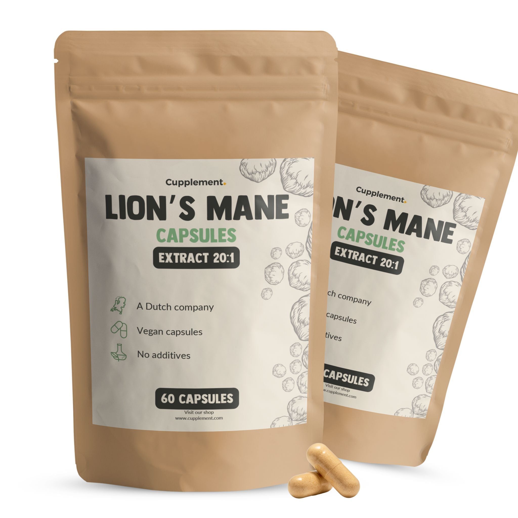 Zwei Beutel mit Kapseln. Aufschrift: Lion's Mane Capsules, Extrakt 20:1. Vegan, keine Zusatzstoffe. 60 Kapseln.