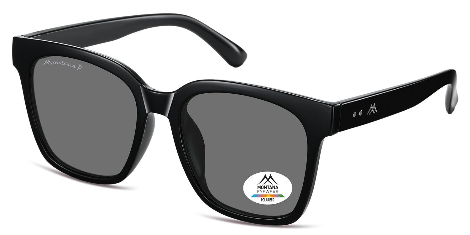 Schwarze Sonnenbrille, leicht schräg. Graue Gläser, Montana Eyewear Logo auf dem Glas und Bügel. Rechteckige Form.