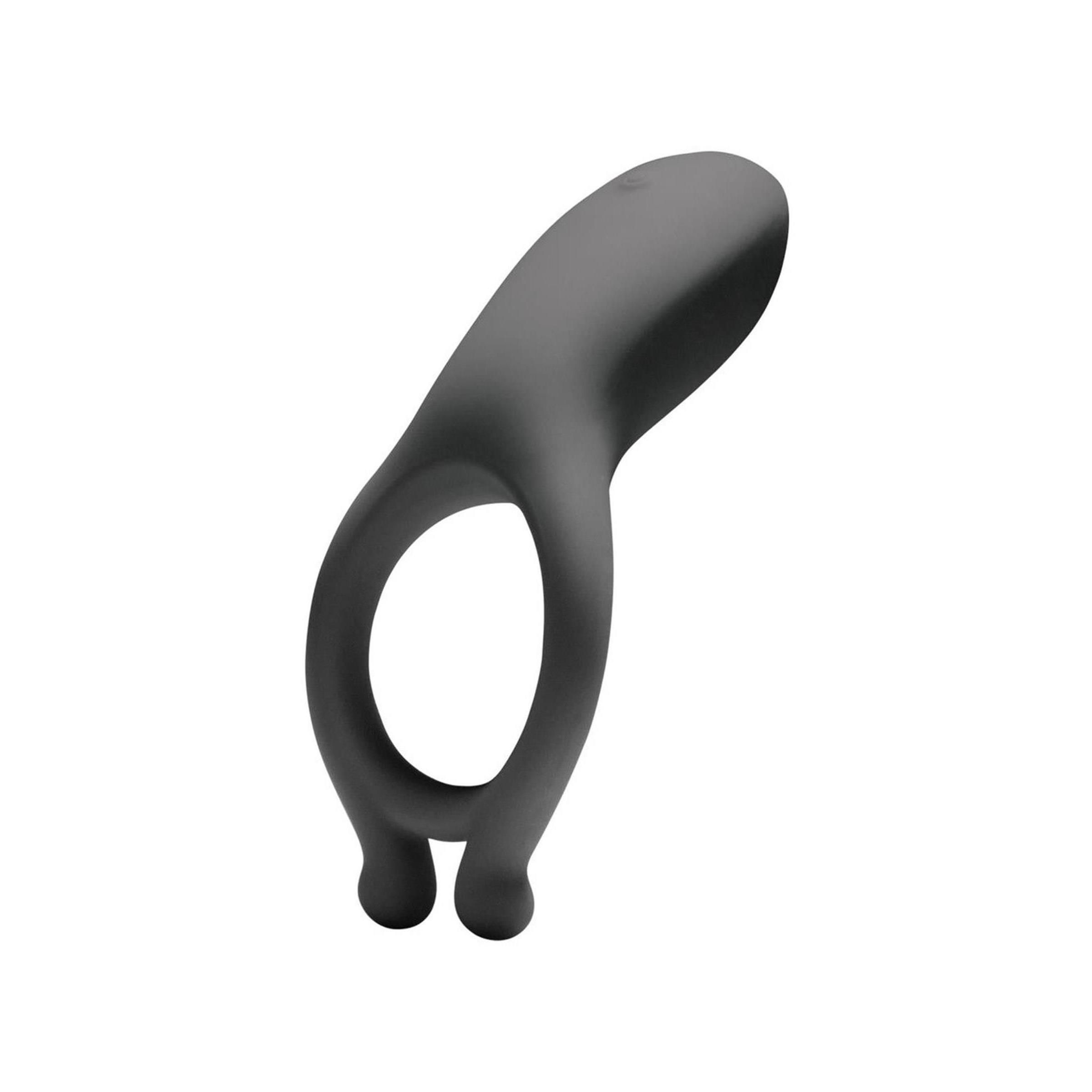 Grauer Cockring mit zwei Noppen. Ringförmig mit erhabenem Teil. Aus weichem Material. Auf weißem Hintergrund.