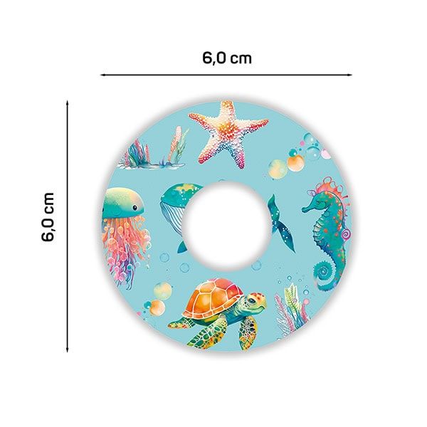 Runder Fixierpflaster mit Meerestier-Design. Durchmesser 6,0 cm. Mit Loch in der Mitte.