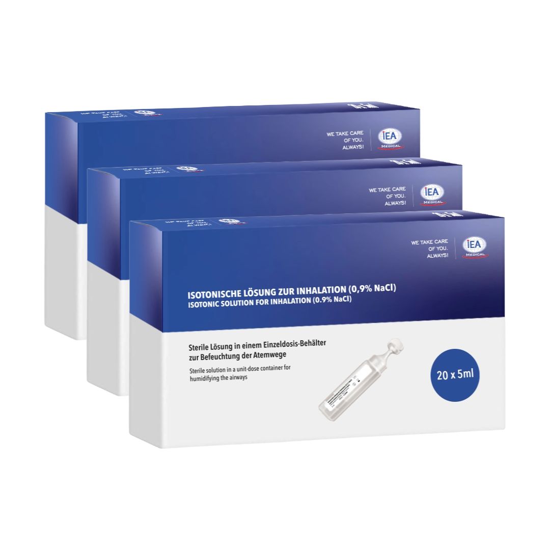 Drei blaue Kartons mit weißer Unterseite. Aufdruck: IEA, Isotonische Lösung zur Inhalation, 20 x 5ml. Abbildung einer Ampulle.