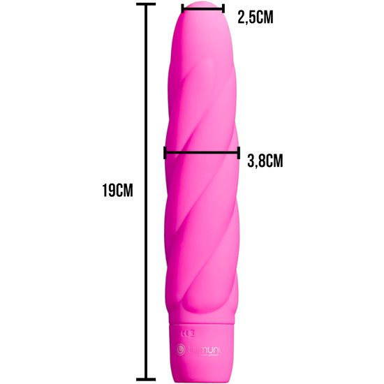 Rosa Vibrator mit Maßangaben. Gesamtlänge 19cm, Durchmesser 3,8cm, Spitze 2,5cm.