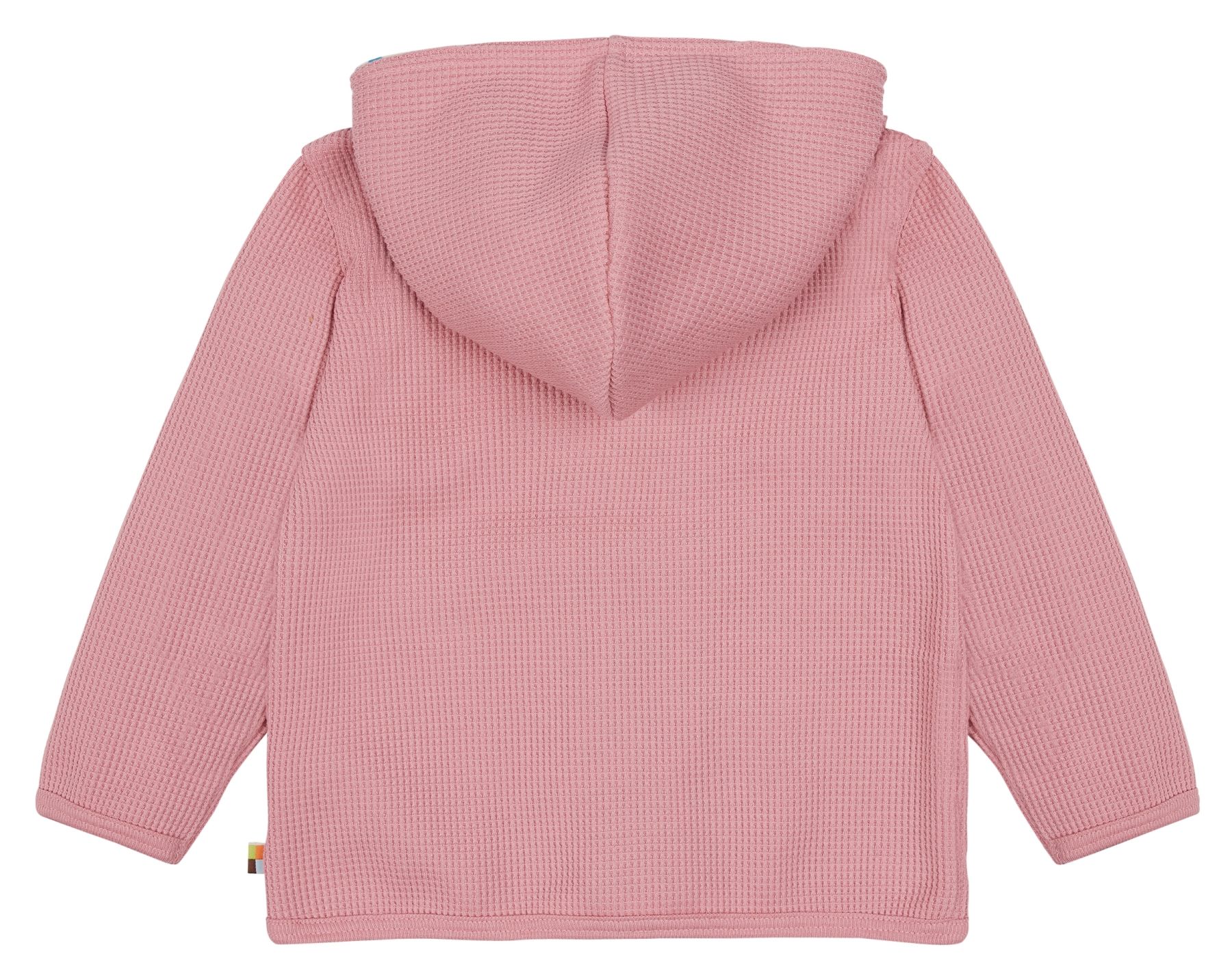 Rückansicht einer rosa Jacke mit Kapuze. Waffelstruktur. Label am Saum.
