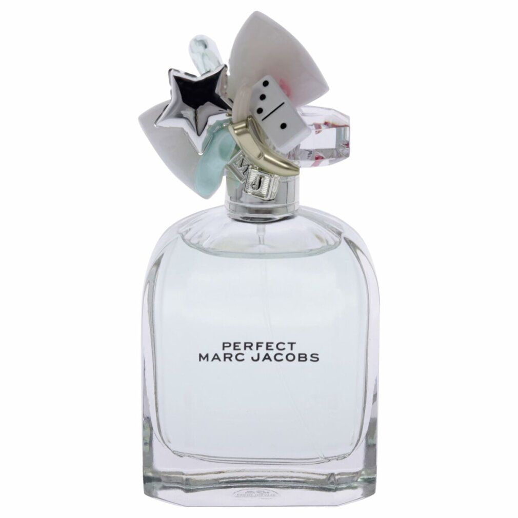 Klarer Flakon mit silbernem Verschluss und Verzierungen. Aufschrift: PERFECT MARC JACOBS.