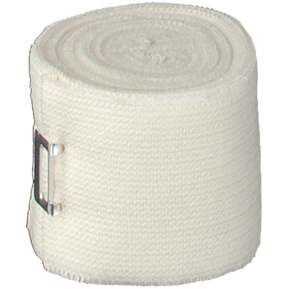 Gerollte elastische Bandage. Eine Metallklammer zur Fixierung sichtbar.