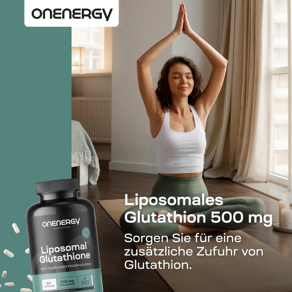 Frau in Yoga-Pose. Flasche mit Kapseln. Text: Liposomales Glutathion 500 mg. Zusätzliche Glutathion-Zufuhr.