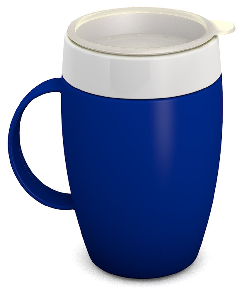 Blauer Becher mit weißem Trinkaufsatz und Henkel. Der Becher hat eine ovale Form.