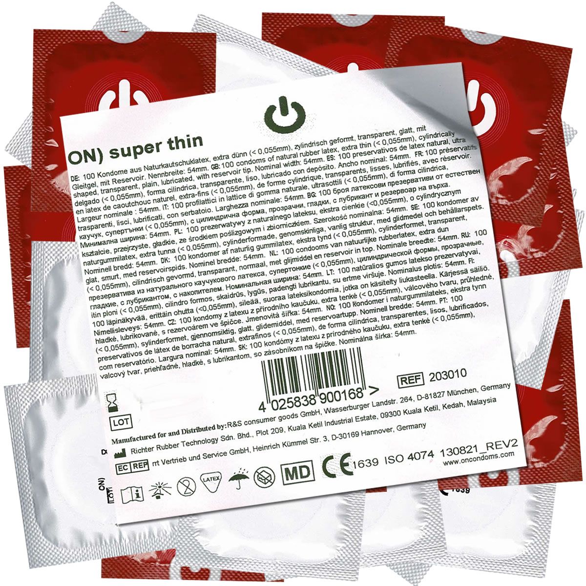 Mehrere Kondom-Verpackungen, rot und silberfarben. Auf einer Verpackung steht "(ON) super thin".