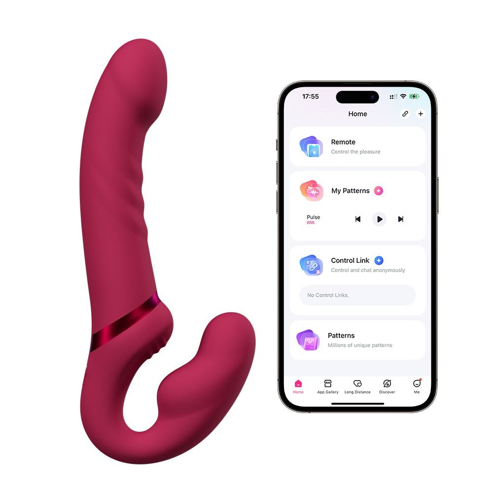 Ein pinkfarbener Vibrator mit gebogener Form und einem roten Band. Daneben ein Smartphone mit einer App-Oberfläche.