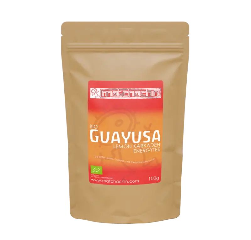 Brauner Beutel mit rotem Etikett. Text: Matchachin BIO Guayusa Lemon Karkadeh Energytee. Grünes Bio-Siegel.