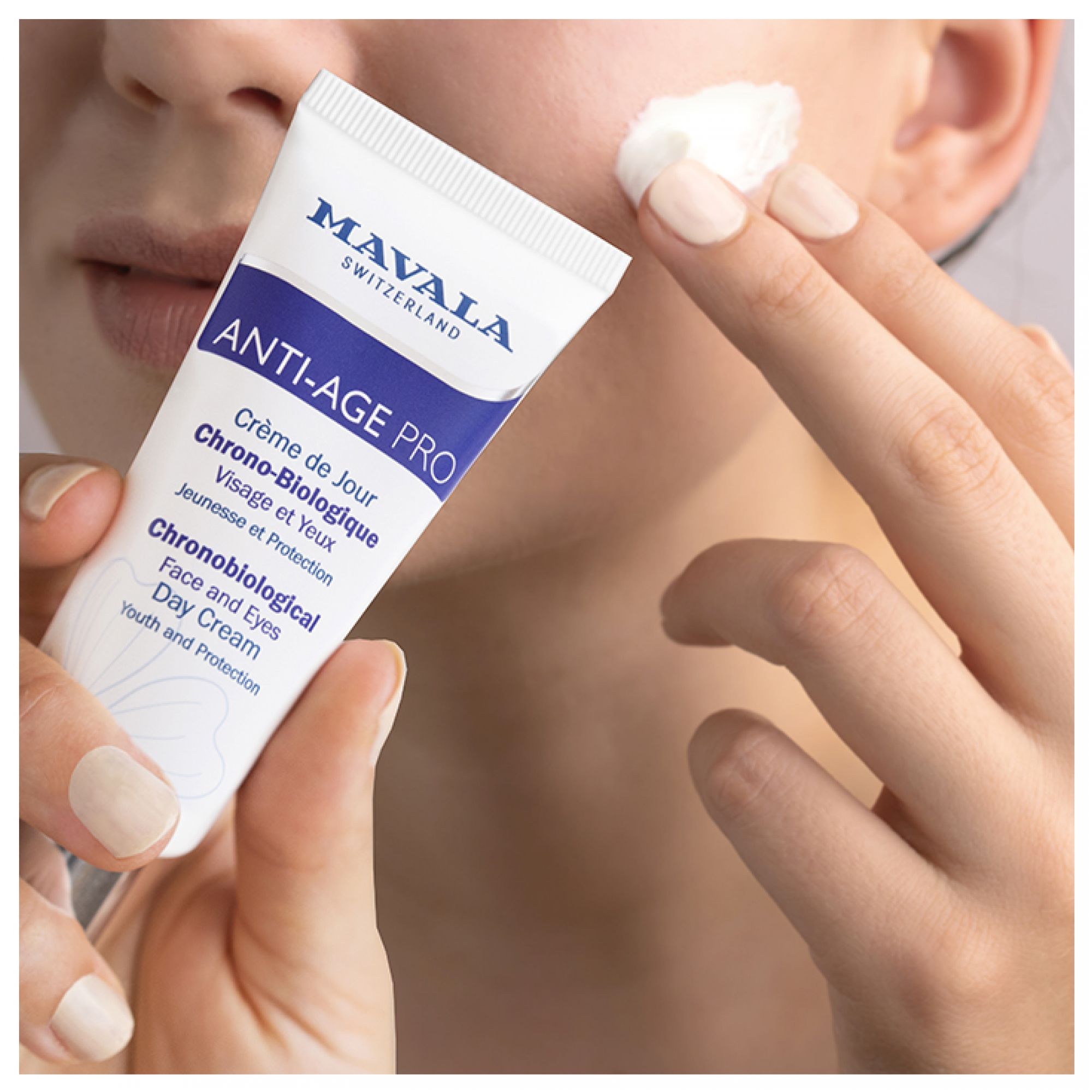 Mavala SkinSolution Anti-Aging Pro Chrono-Biologische Tagescreme Für Gesicht und Augen