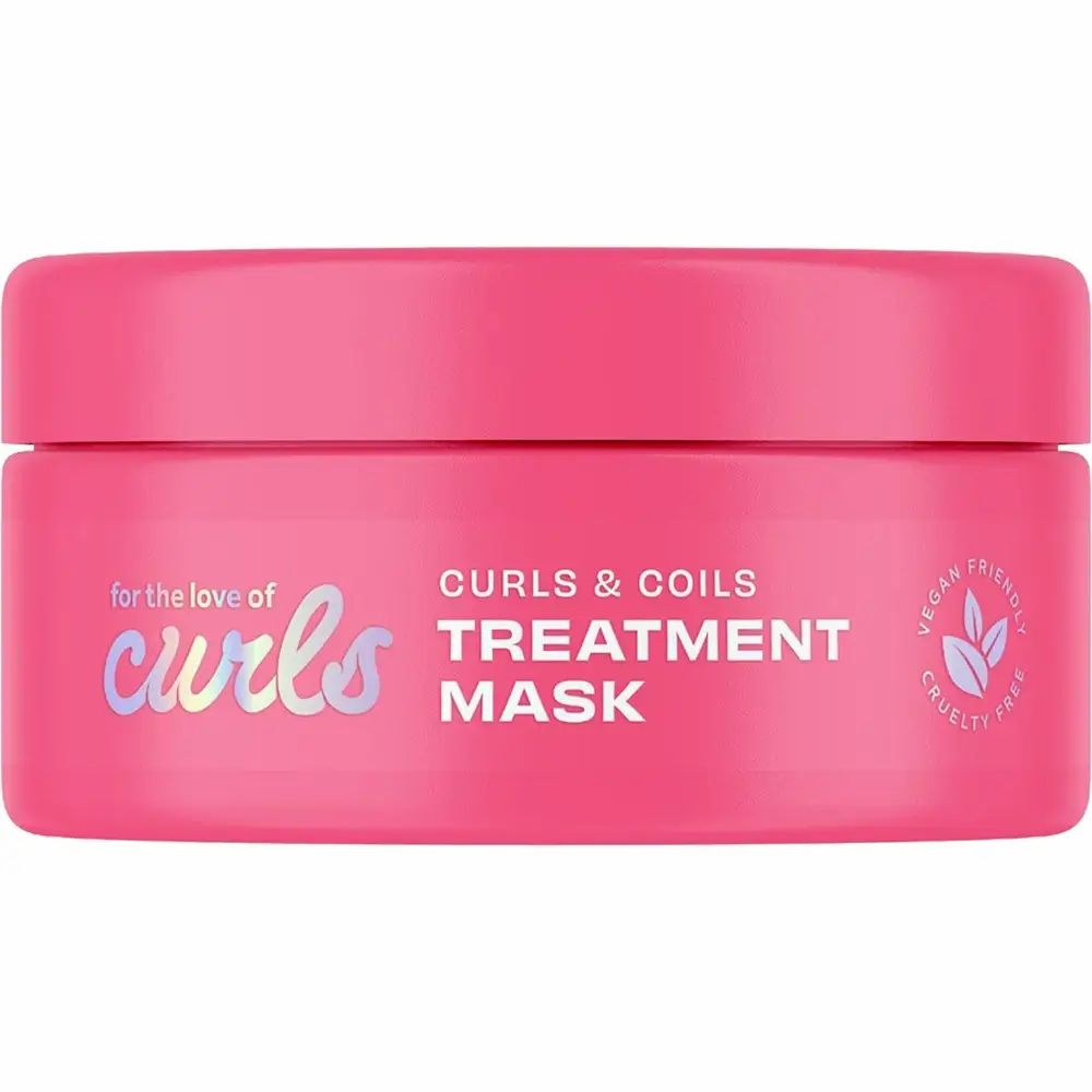 Rosa Tiegel mit Aufschrift 'for the love of curls', 'CURLS & COILS TREATMENT MASK'. Vegan- und tierversuchsfrei-Logo.
