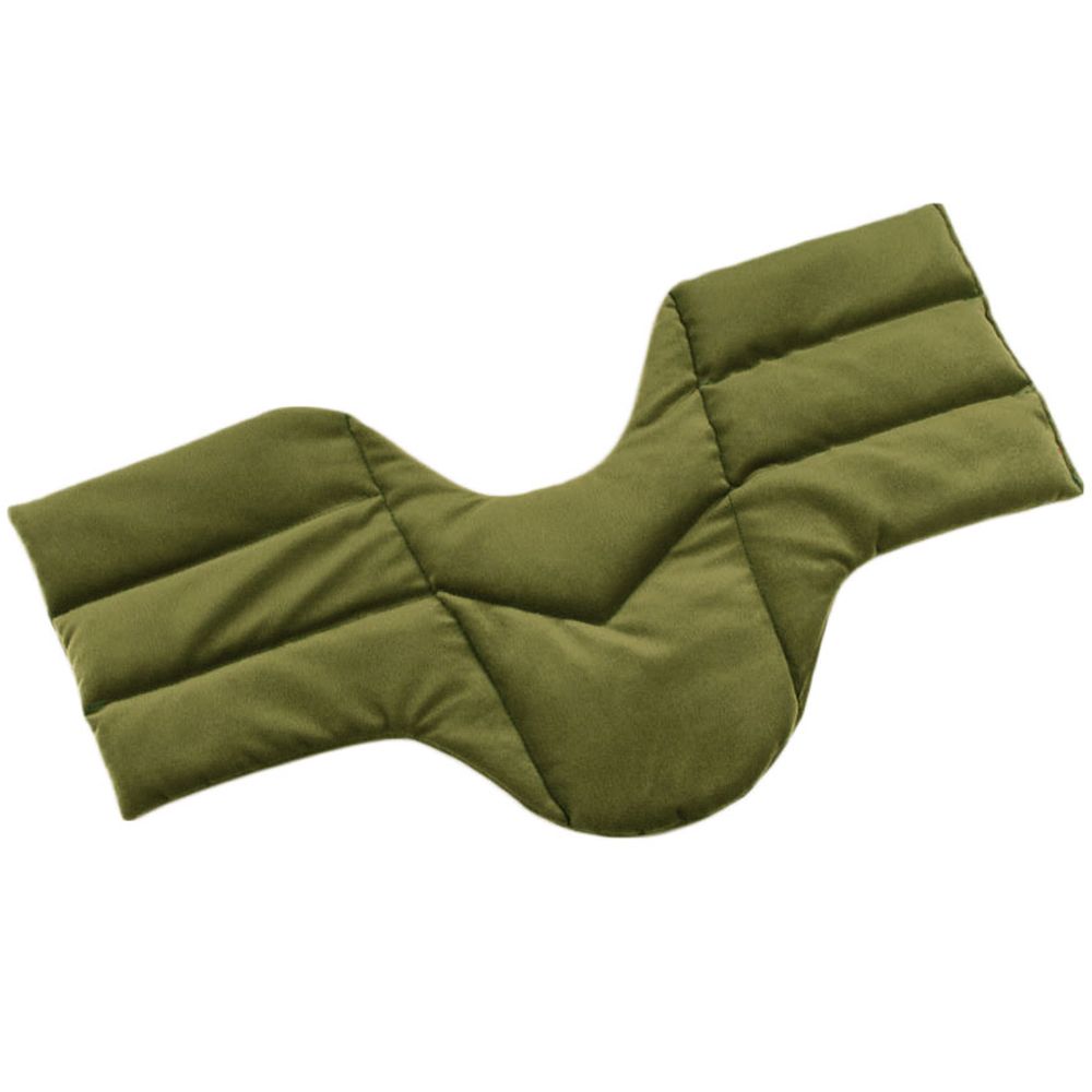 Olivgrünes Nackenkissen mit wellenförmigem Design und quadratischen Steppnähten.