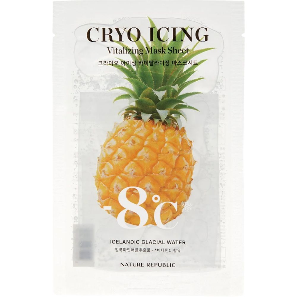 Eine Maskenpackung mit Ananas-Illustration. Text: Cryo Icing, Vitalizing Mask Sheet, 8°C, Icelandic Glacial Water, NATURE REPUBLIC.