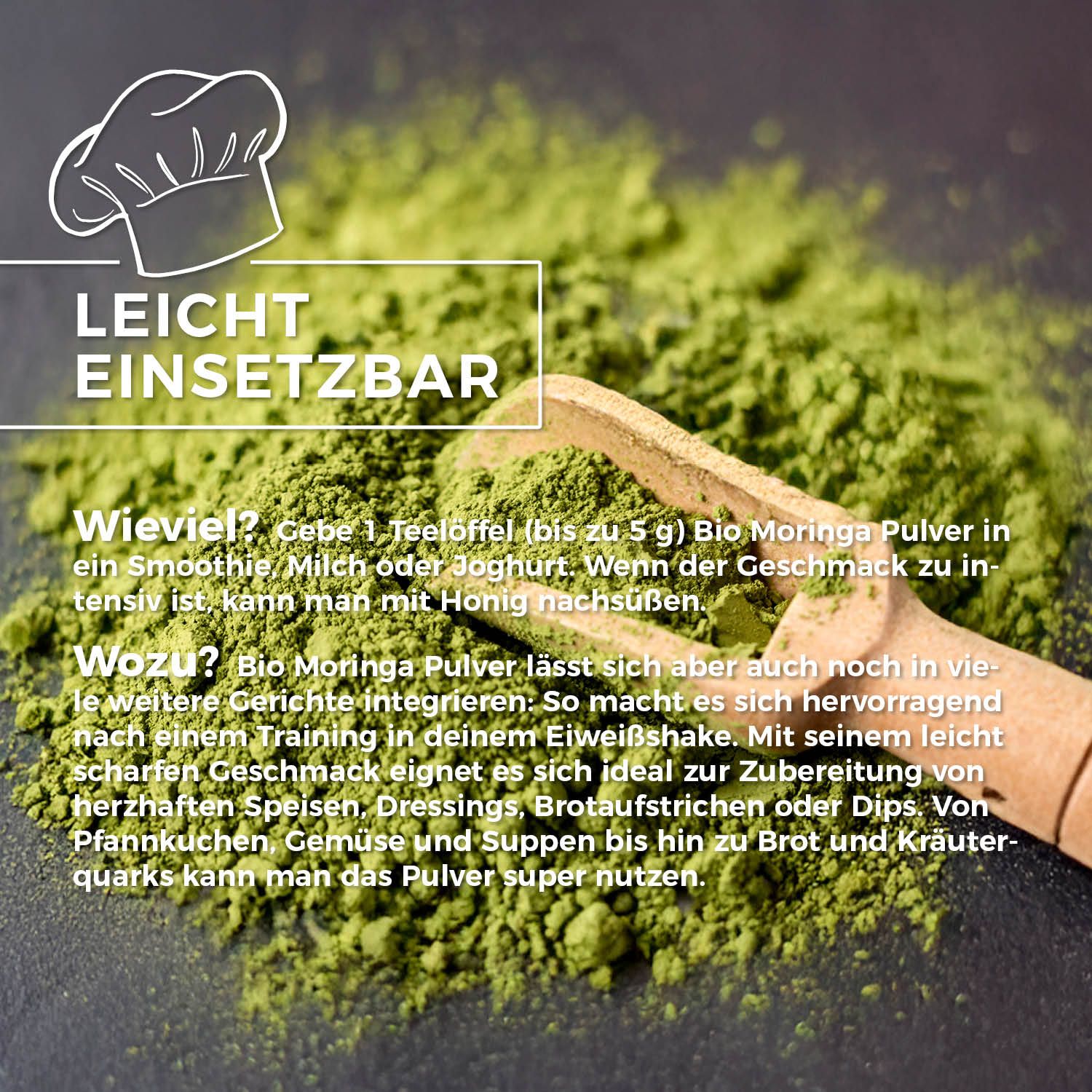 Grünes Pulver auf Holzuntergrund. Textfeld mit der Aufschrift "LEICHT EINSETZBAR". Text mit Anwendungshinweisen.