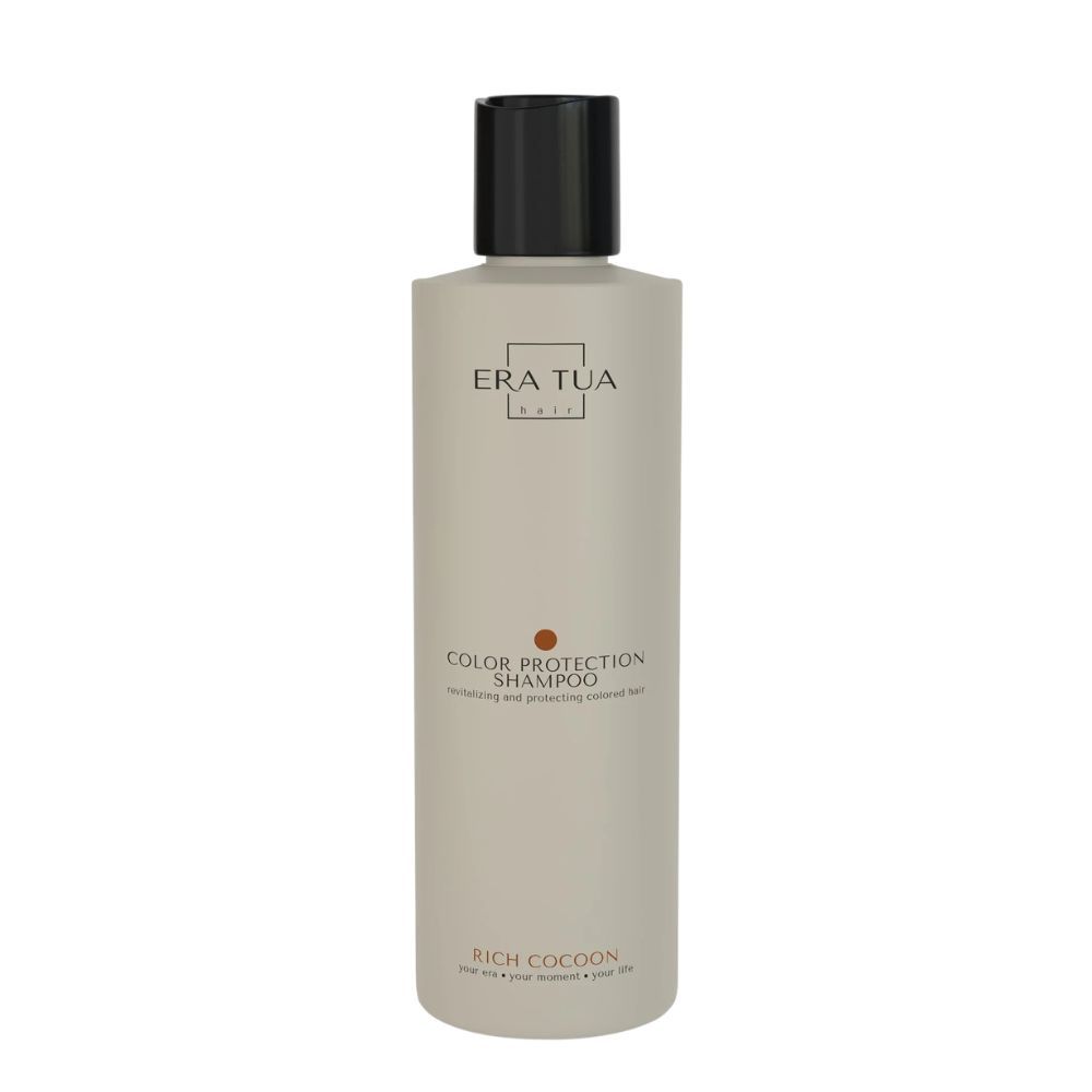 Beige Flasche mit schwarzem Deckel. Text: Era Tua, Color Protection Shampoo, Rich Cocoon. Brauner Punkt.