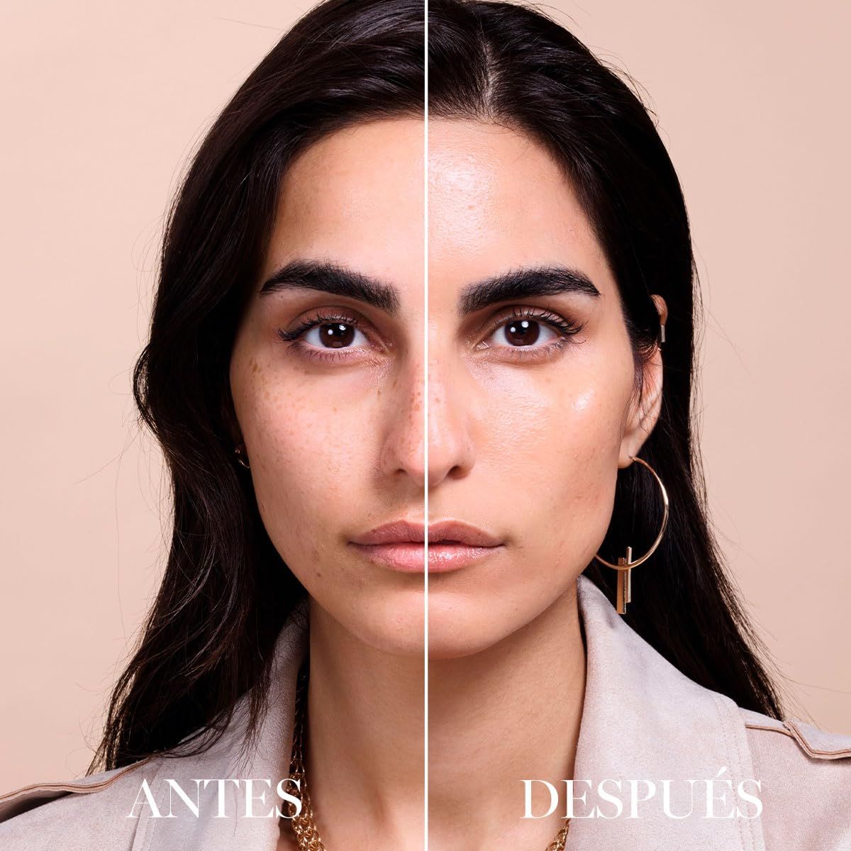 Gesicht, geteilt. Links: ungeschminkt. Rechts: geschminkt. Text: Antes/Después.