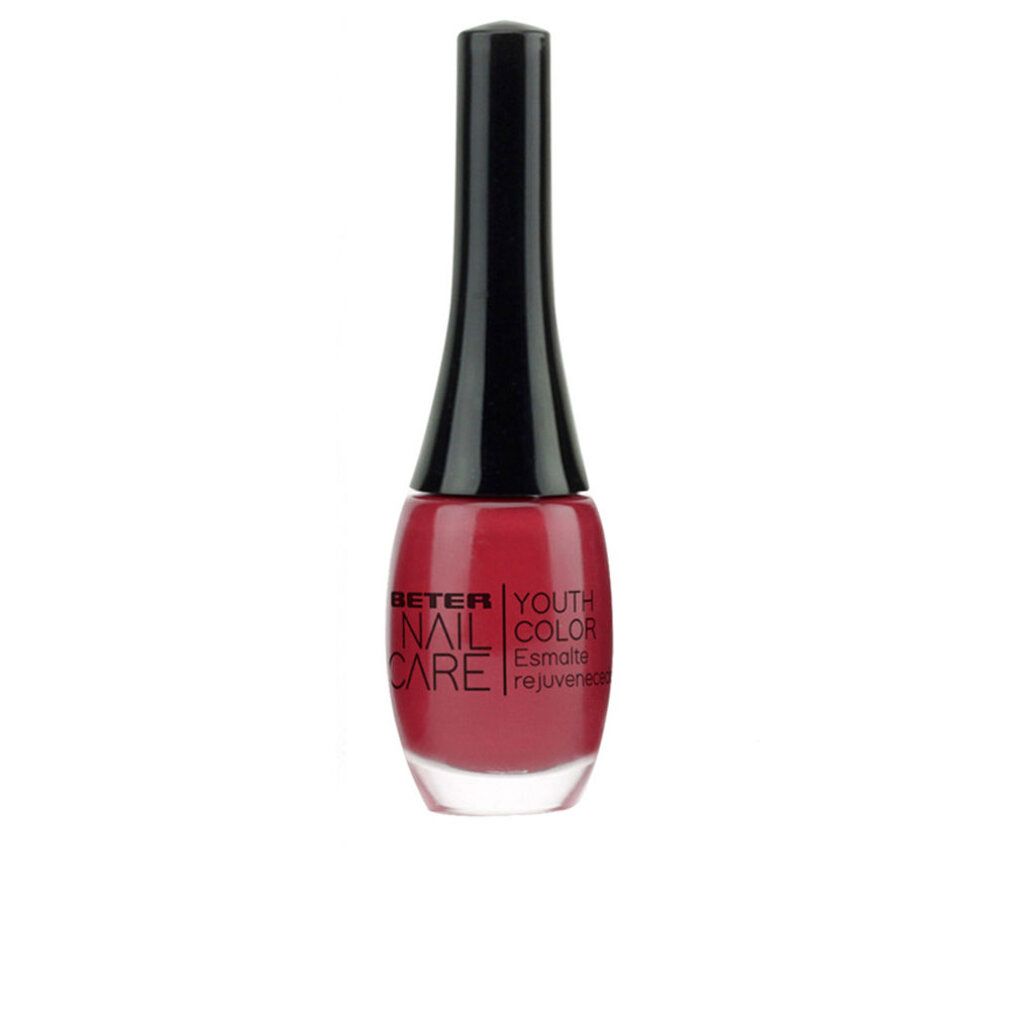 Nagellackflasche, rot, schwarzer Deckel. Aufschrift: Beter Nail Care Youth Color.