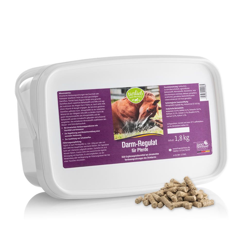 Weißer Eimer mit lila Etikett, Darm-Regulat für Pferde, 1,8 kg Pellets. Braune Pellets daneben.