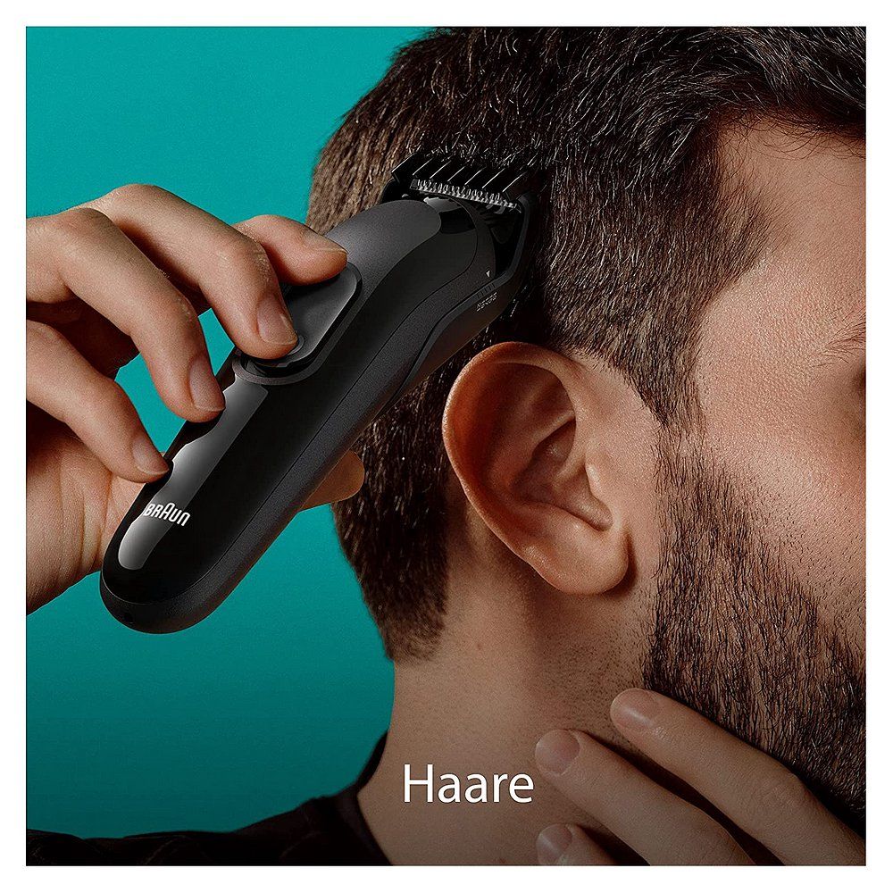 Mann trimmt seine Haare mit dem schwarzen Braun MGK 3420 Haarschneider.