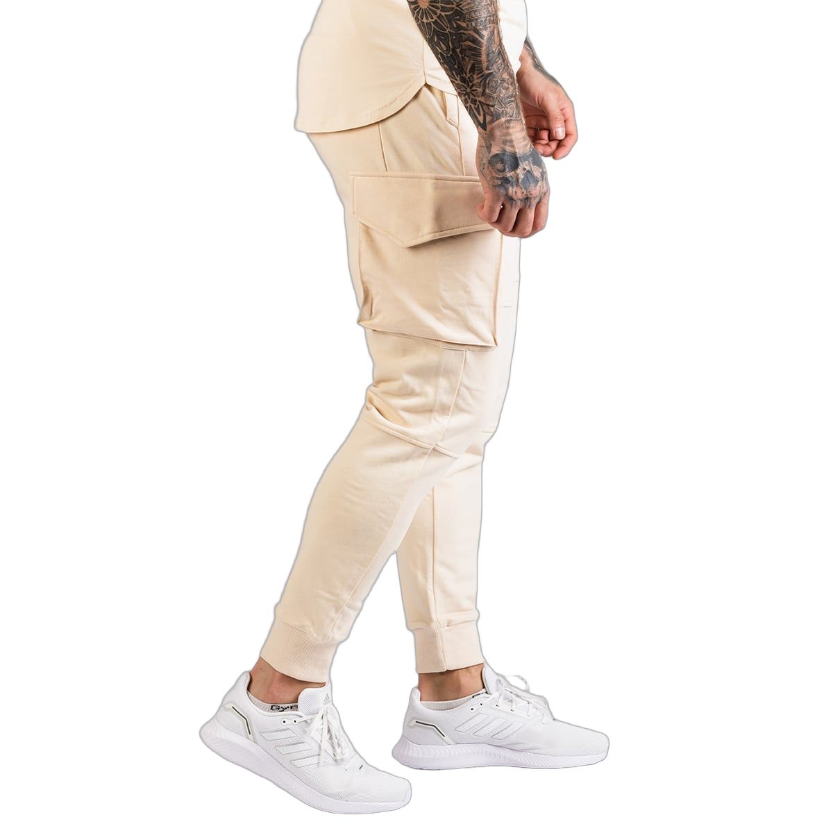 GymBeam Jogginghose Herren Slim lang mit Kordelzug und Seitentaschen in Sand