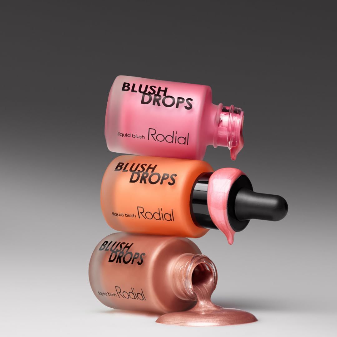 Gestapelte Rodial Blush Drops mit flüssigem Blush.