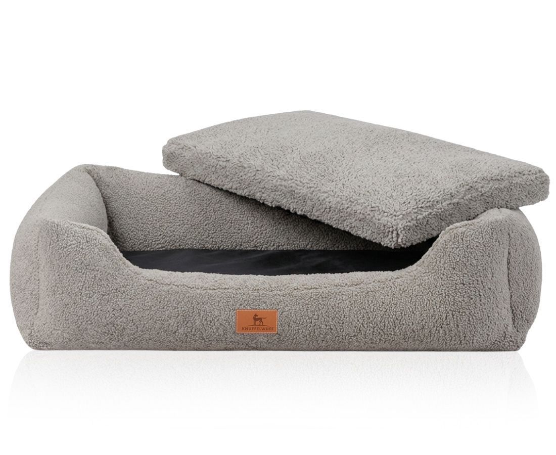 Graues, orthopädisches Hundebett mit Teddy-Fell und abnehmbarem Kissen.
