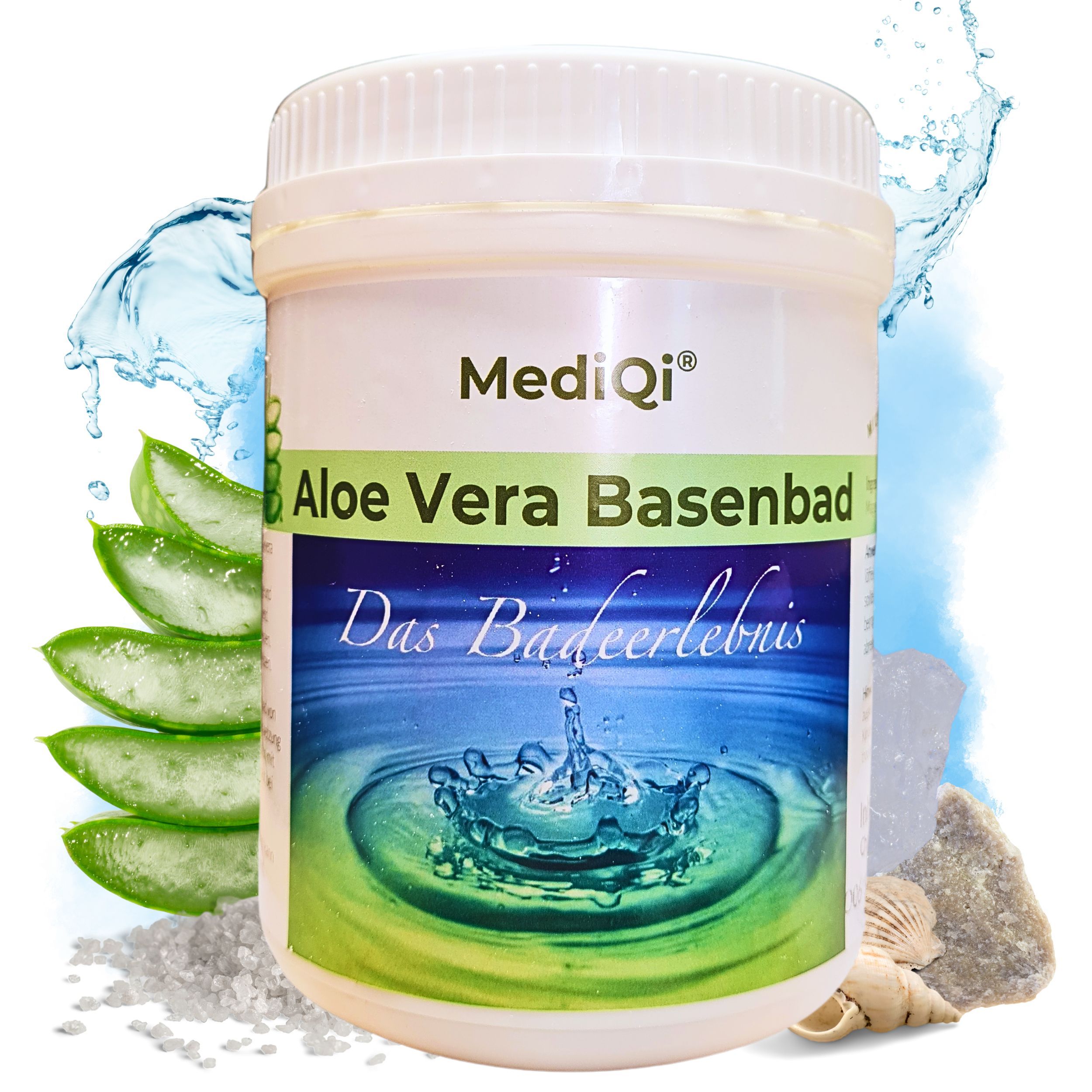 Weißer Behälter mit MEDIQI® Aloe Vera Basenbad-Etikett, Aloe Vera-Blätter, Wasser. Text: "Das Badeerlebnis".