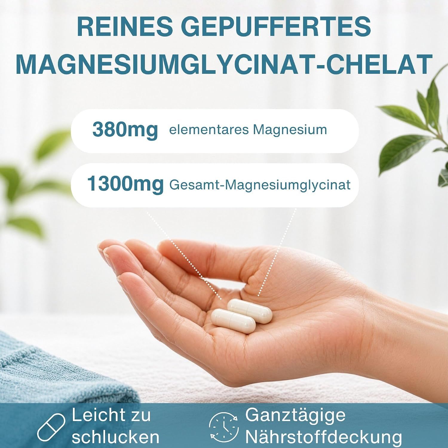 Hand hält zwei weiße Kapseln. "Leicht zu schlucken". "Ganztägige Nährstoffdeckung".