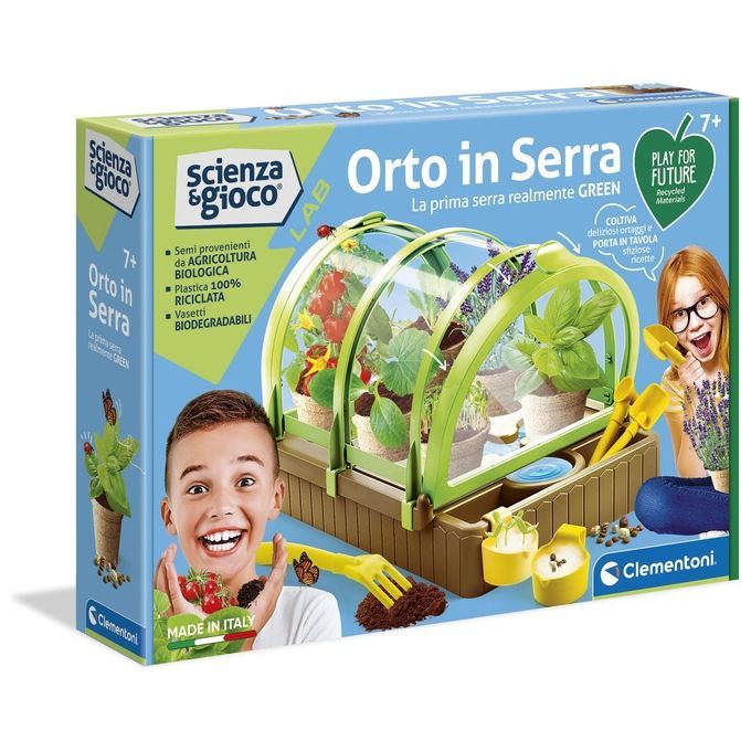 Confezione Clementoni Scienza & Gioco Lab - Orto in Serra. Include serra, accessori e bambini. Testo: Made in Italy.