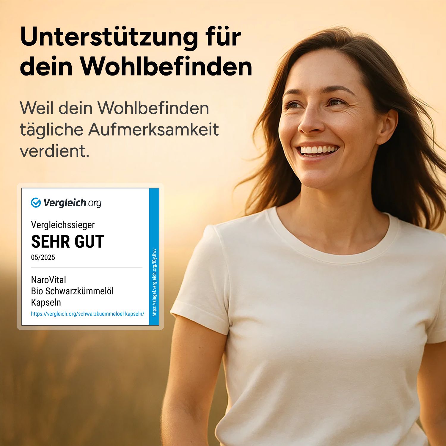 Frau lächelt. Vergleich.org-Auszeichnung für NAROVITAL® Bio Schwarzkümmelöl Kapseln. Sehr gut. 05/2025.
