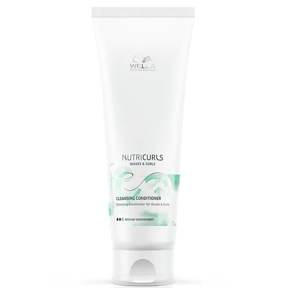 Weiße Tube mit Wella-Logo und Nutricurls-Schriftzug. Enthält Cleansing Conditioner für Wellen & Locken.
