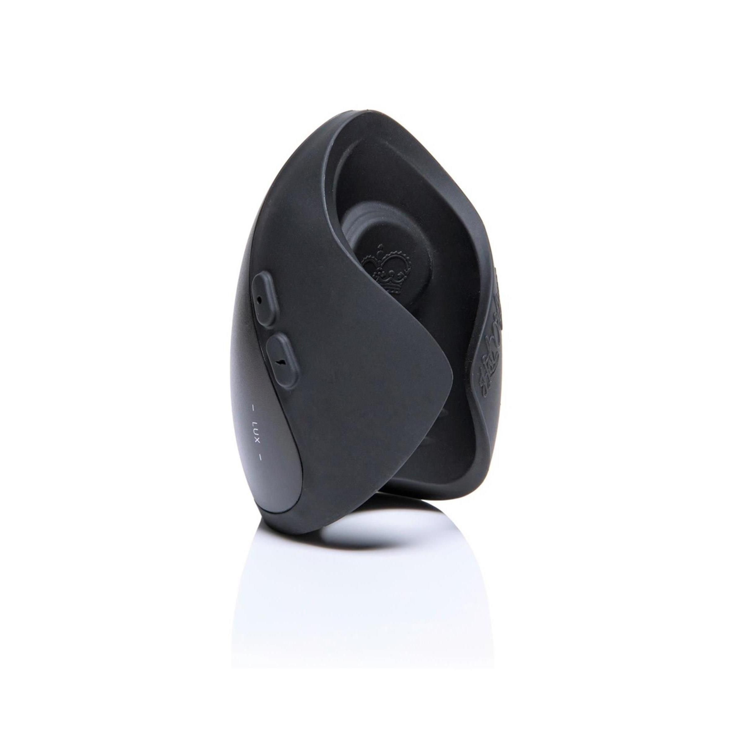 Schwarzes, ovales Gerät. Zwei Knöpfe, Text: - SOLO -. Marke Hot Octopuss.