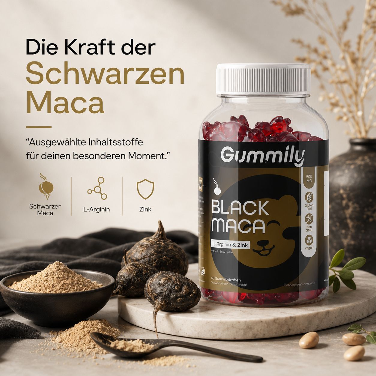 Gummily Black Maca Flasche neben Maca-Wurzeln und Pulver. Text: Die Kraft der Schwarzen Maca.